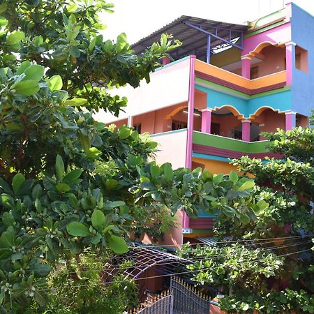 Rainbow Guest House Tiruvannāmalai Exteriér fotografie
