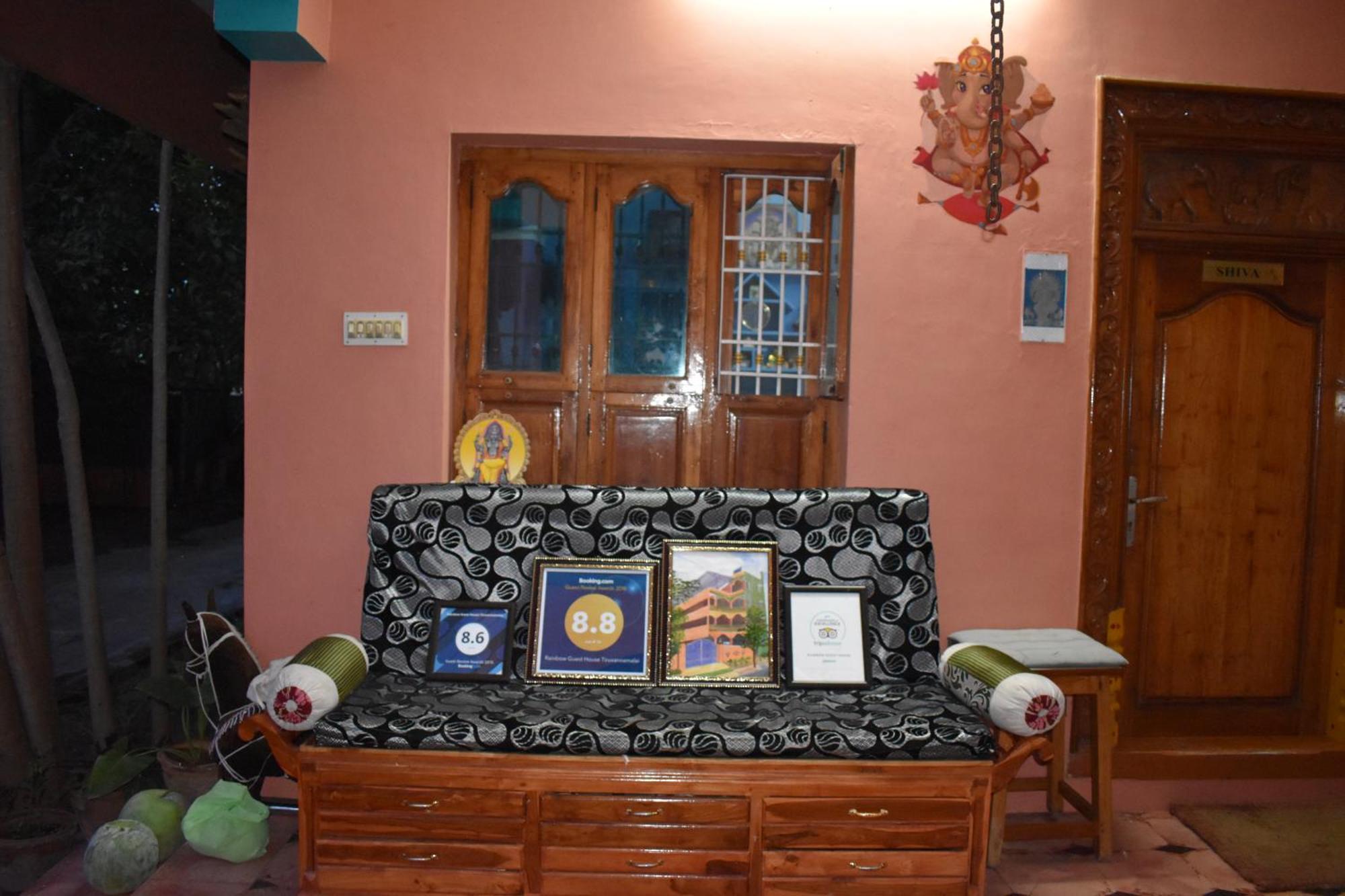 Rainbow Guest House Tiruvannāmalai Exteriér fotografie