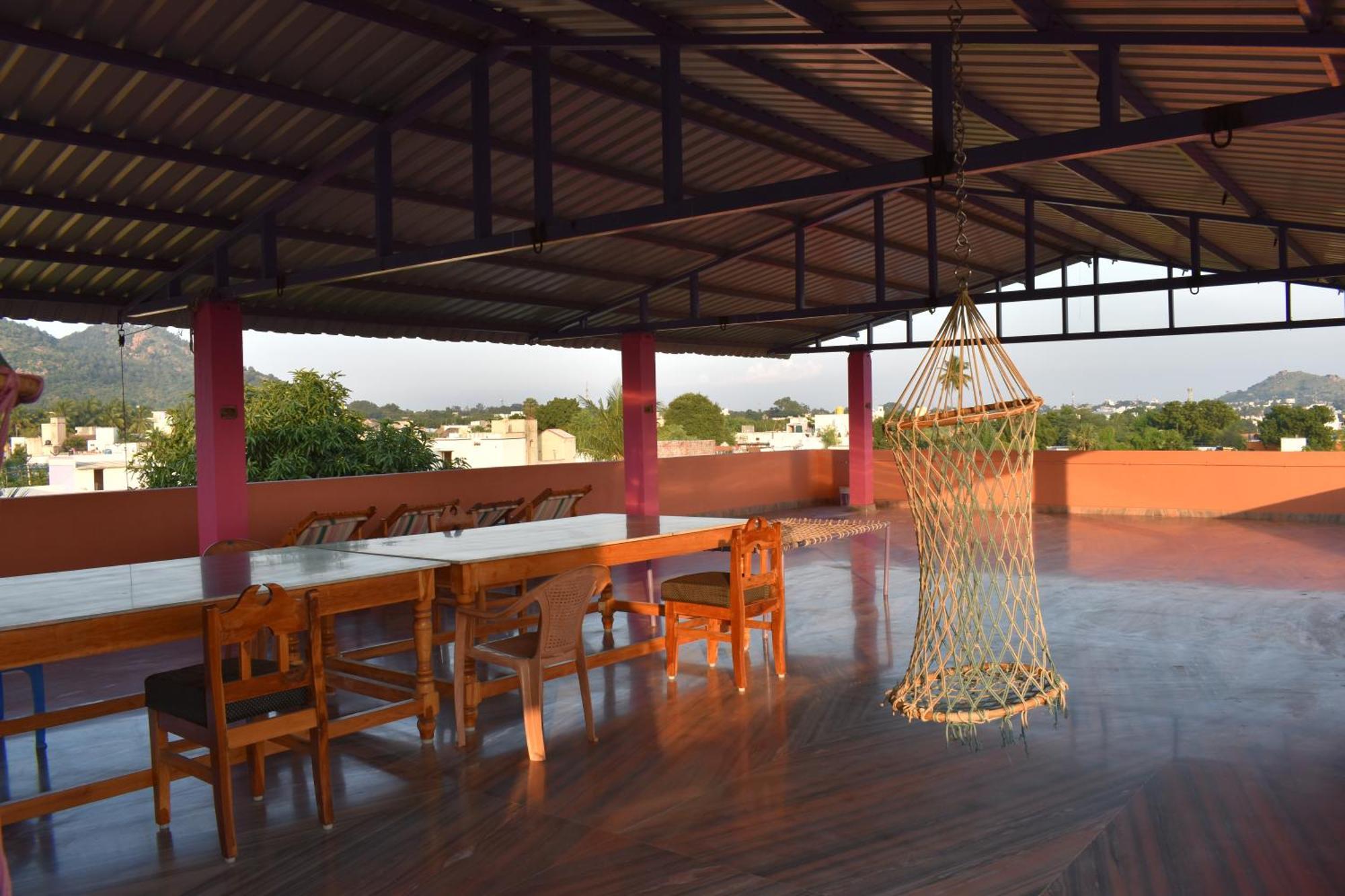 Rainbow Guest House Tiruvannāmalai Exteriér fotografie